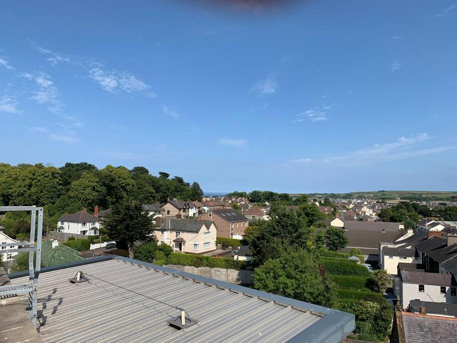 3 Bedroom Penthouse Apartment In Larne Bagian luar foto